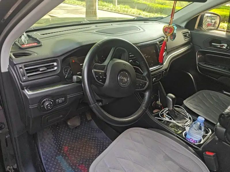 Jeep commander