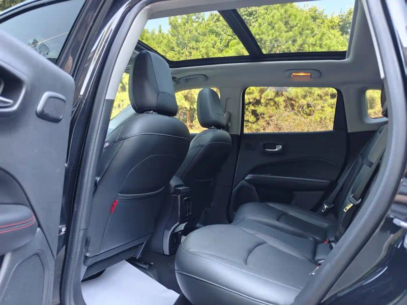 Jeep grand-cherokee-imported