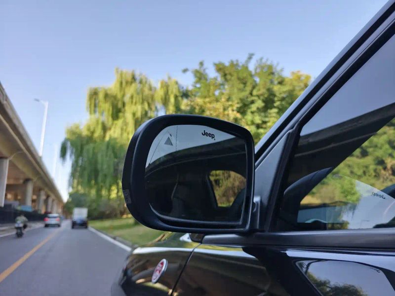 Jeep grand-cherokee-imported