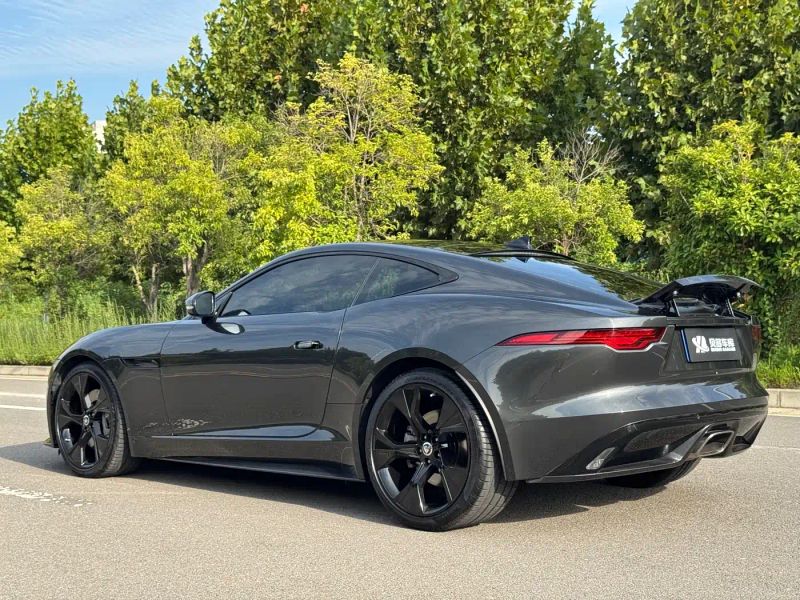 Jaguar F-TYPE
