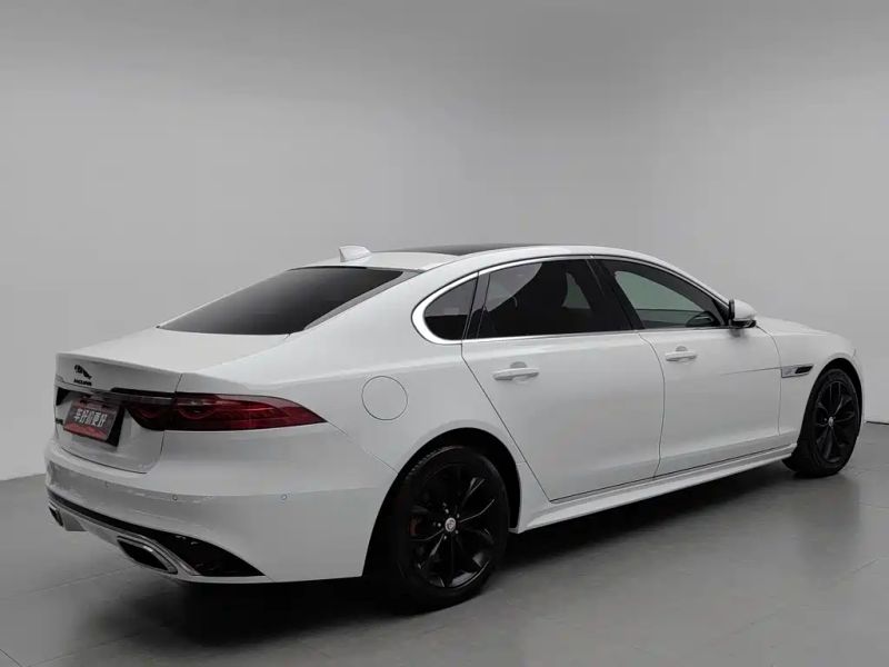 Jaguar xf