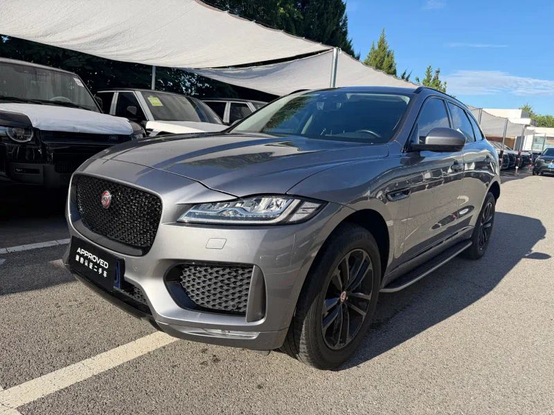 Jaguar F-PACE