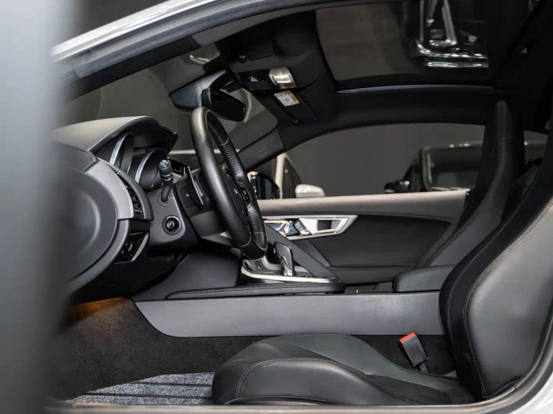 Jaguar F-TYPE