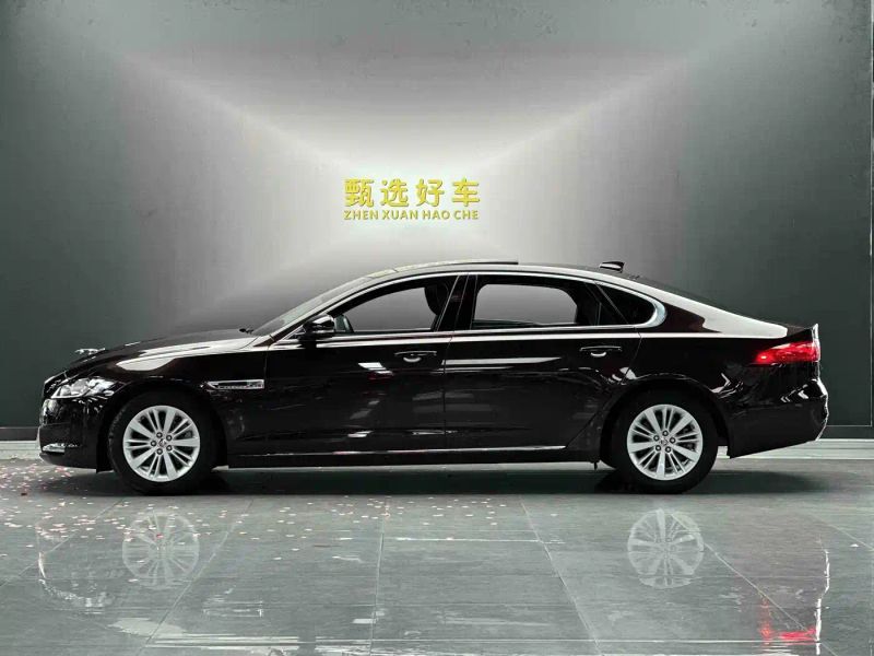 Jaguar xf