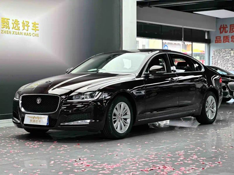Jaguar xf