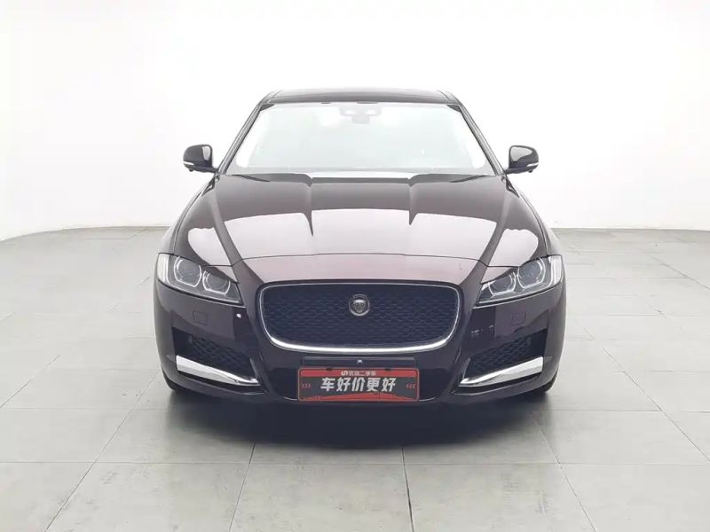 Jaguar xf