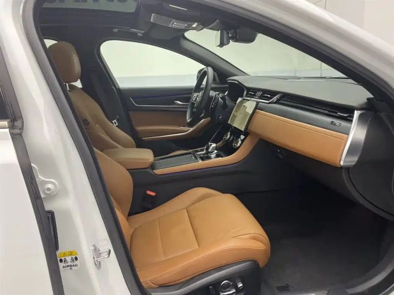 Jaguar xf