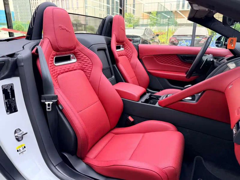Jaguar F-TYPE