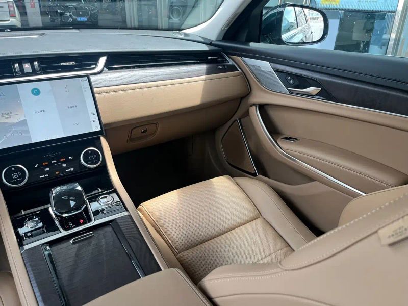 Jaguar xf