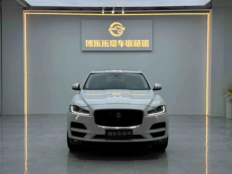 Jaguar F-PACE
