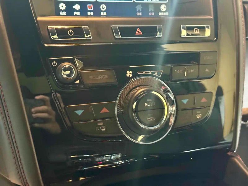 Jaguar XK