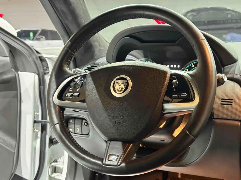 Jaguar XK
