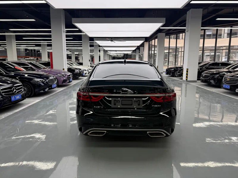 Jaguar xf