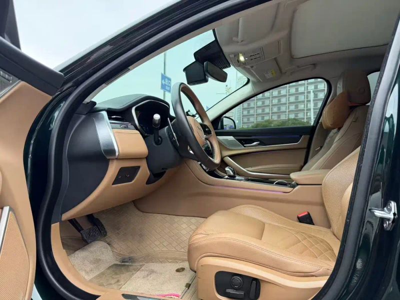 Jaguar xf