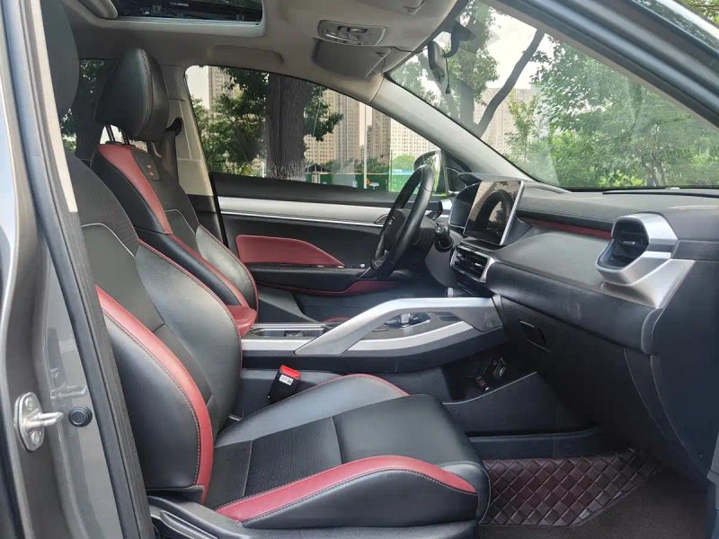 Geely binyue
