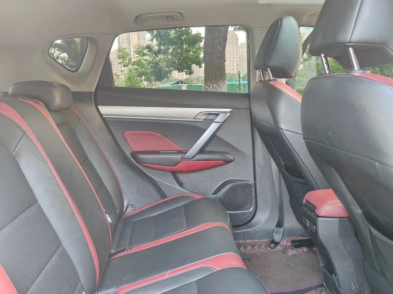 Geely binyue