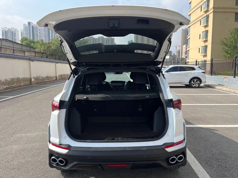 Geely binyue