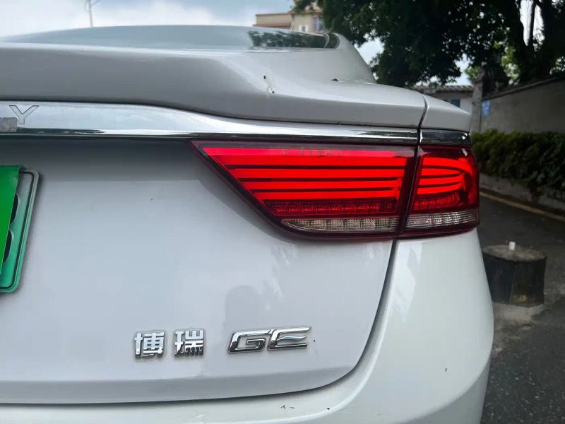 Geely borui