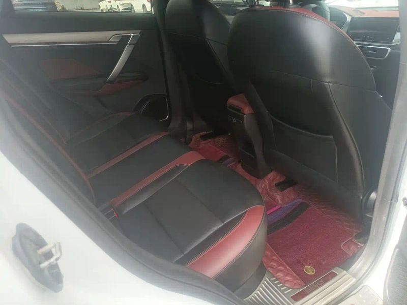 Geely binyue
