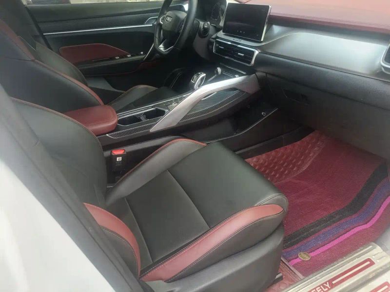 Geely binyue