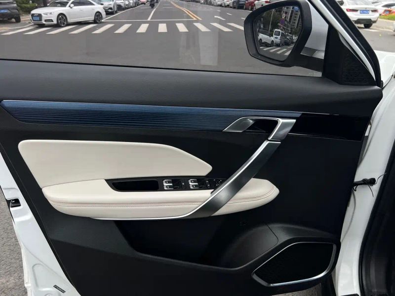 Geely boyue