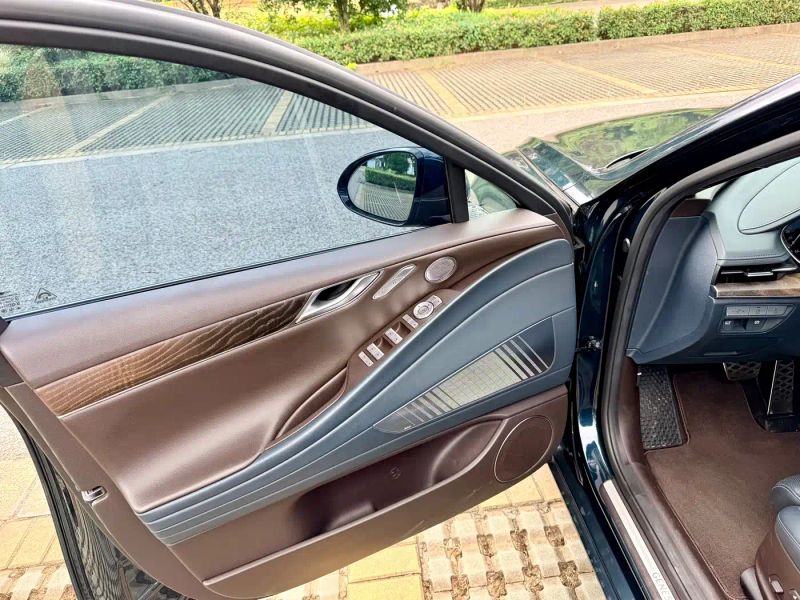 Genesis G80