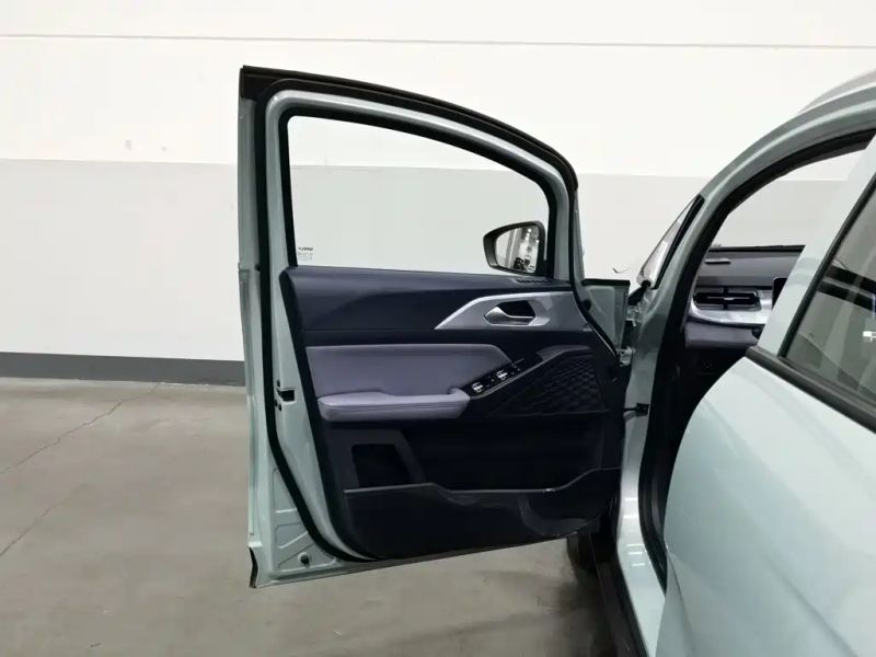 Geely geometry