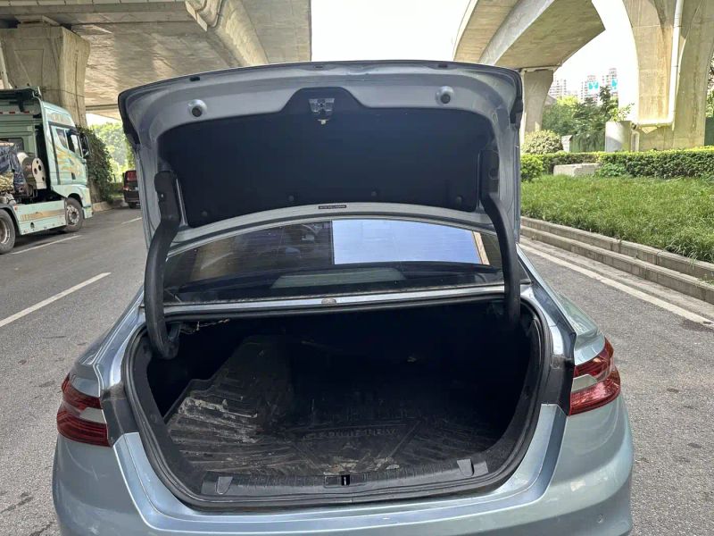 Geely geometry