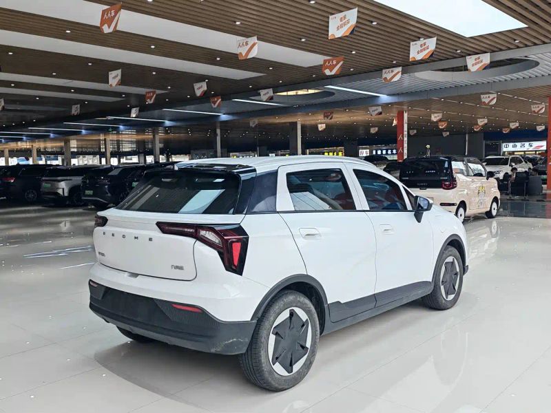 Geely geometry