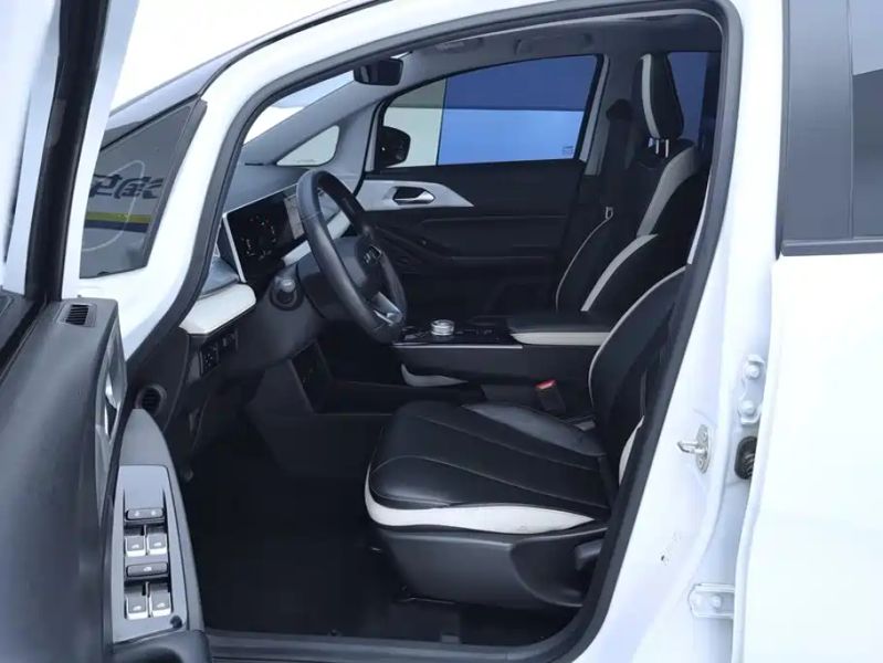 Geely geometry