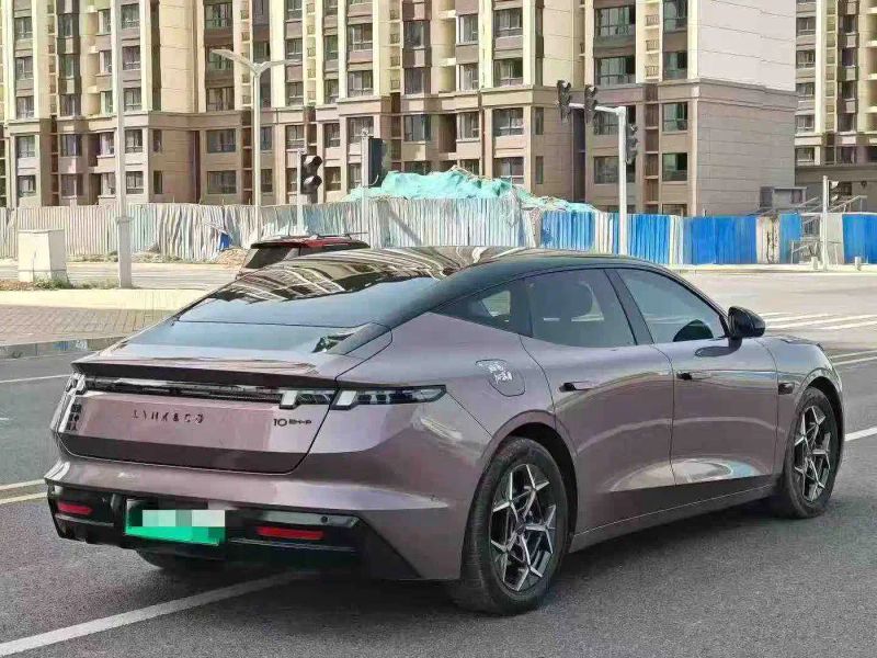 Lynk&co model10