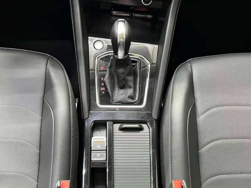 Jetta vs5