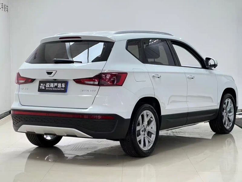 Jetta vs5