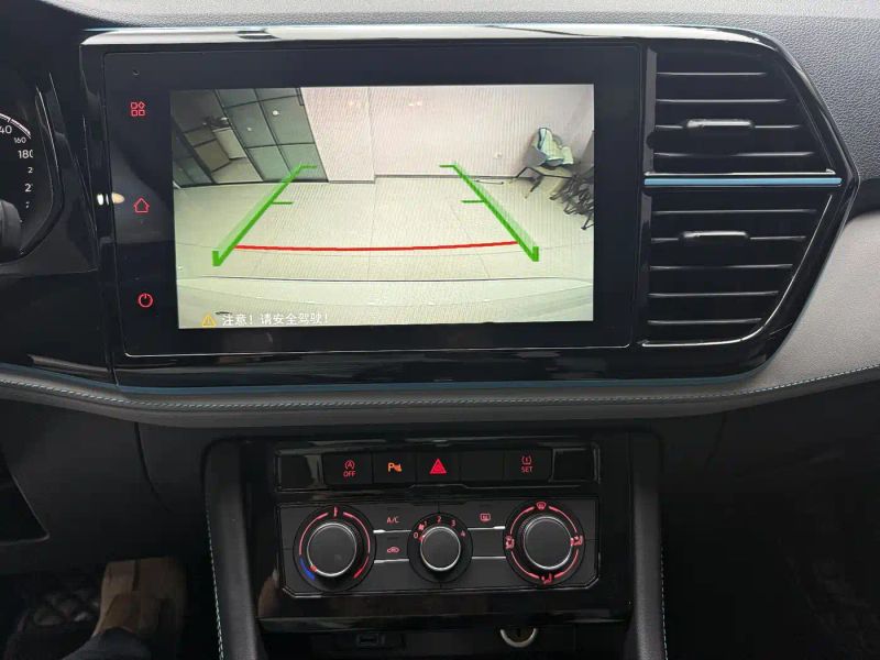 Jetta vs5
