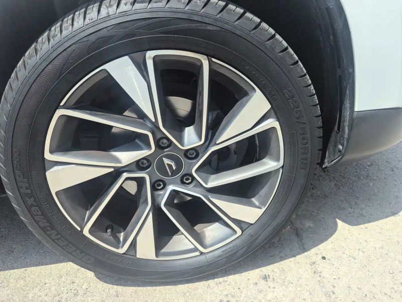 Jetta vs5