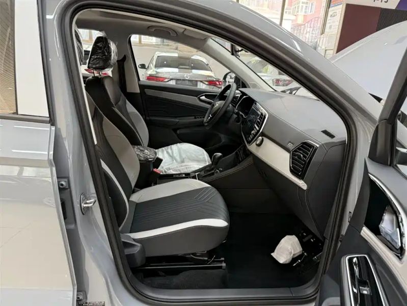 Jetta vs5