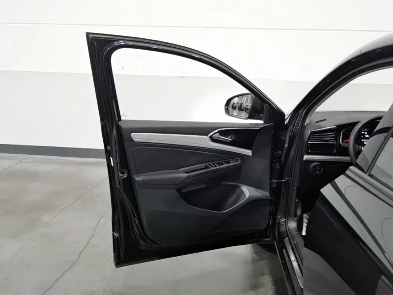 Jetta vs5
