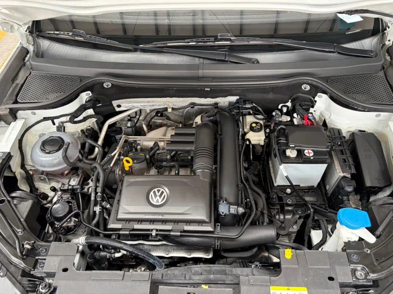 Jetta vs5
