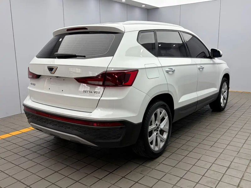 Jetta vs5
