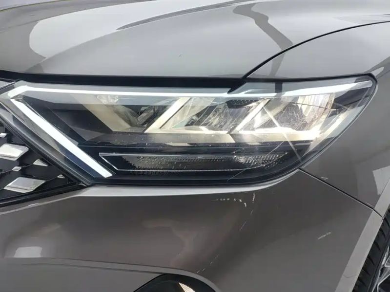 Jetta vs5
