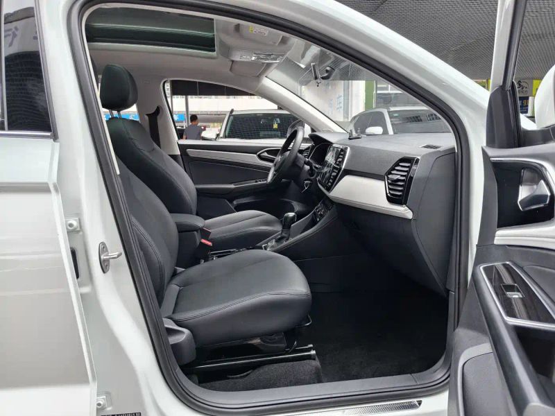 Jetta vs7