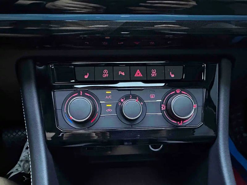 Jetta vs5