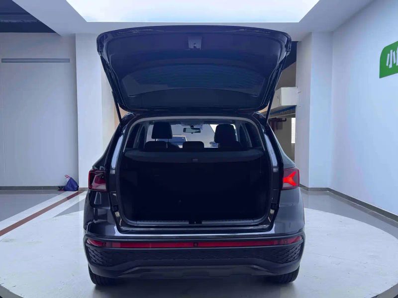 Jetta vs5