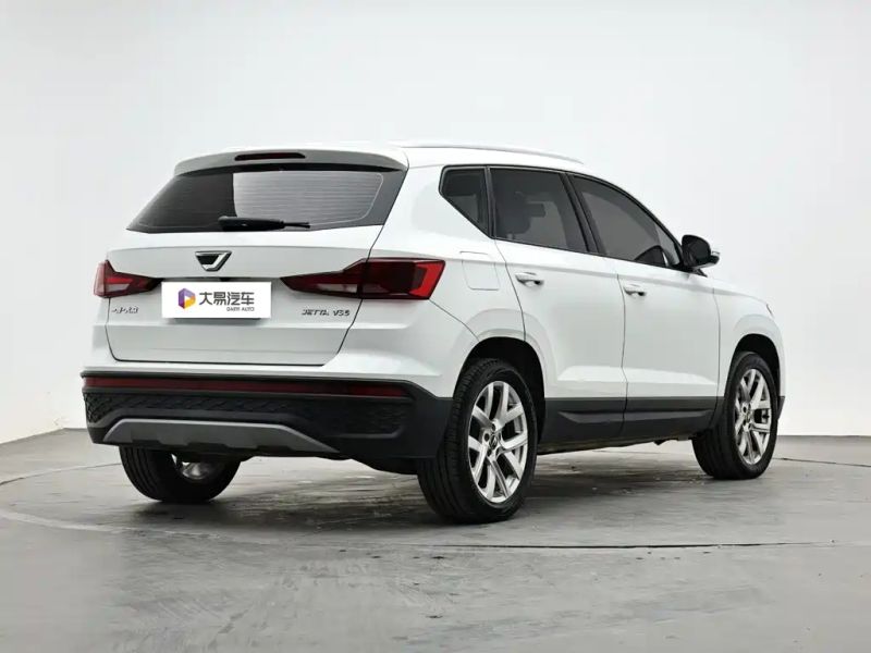 Jetta vs5