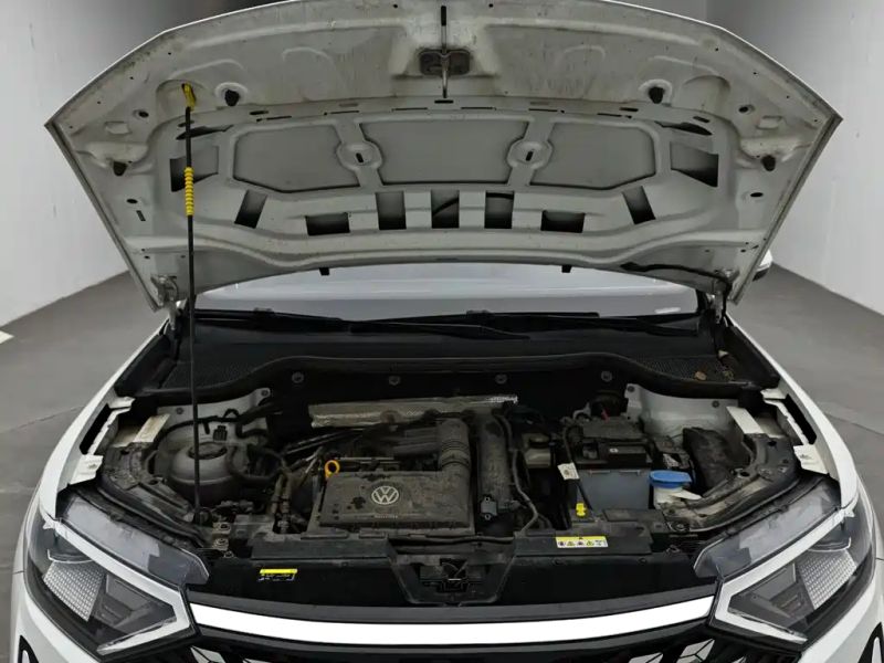 Jetta vs5