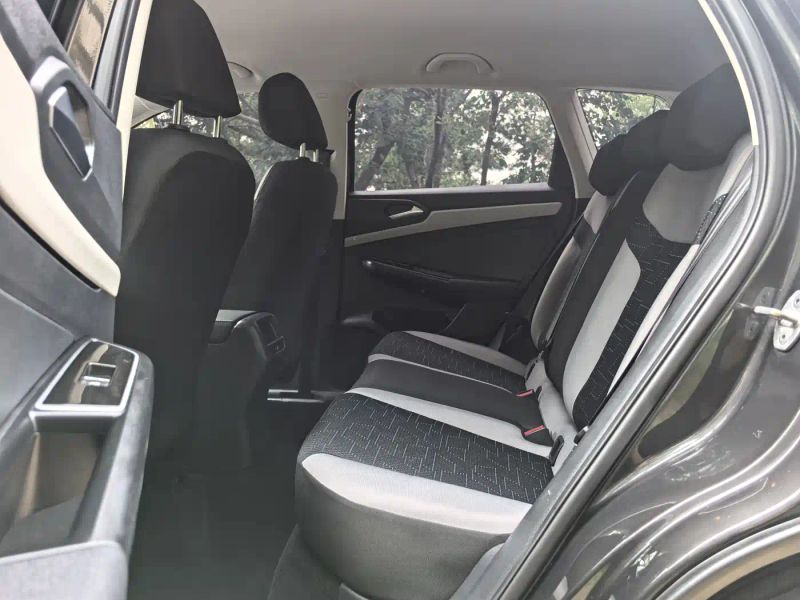 Jetta vs5