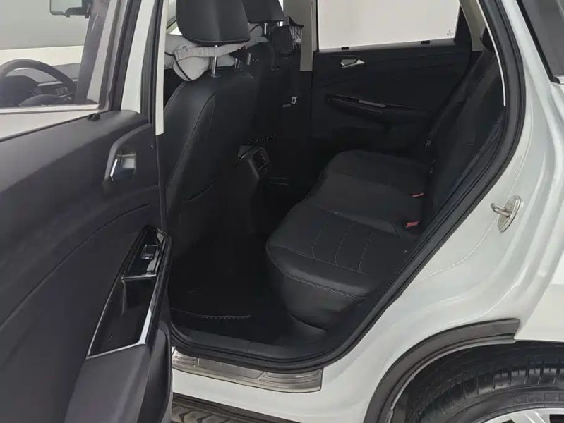 Jetta vs5