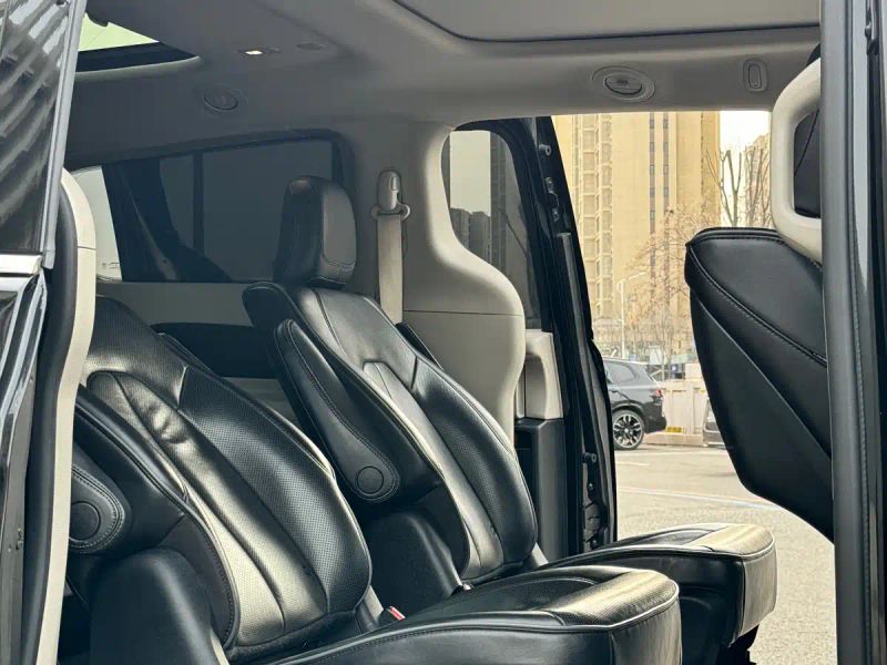 dajielong dodge_grand_caravan_phev