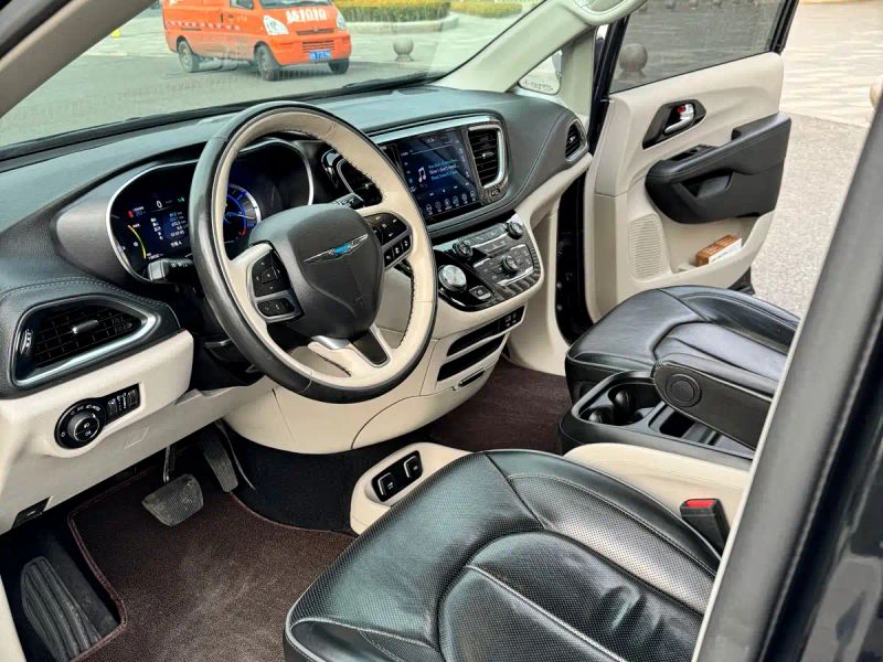 dajielong dodge_grand_caravan_phev