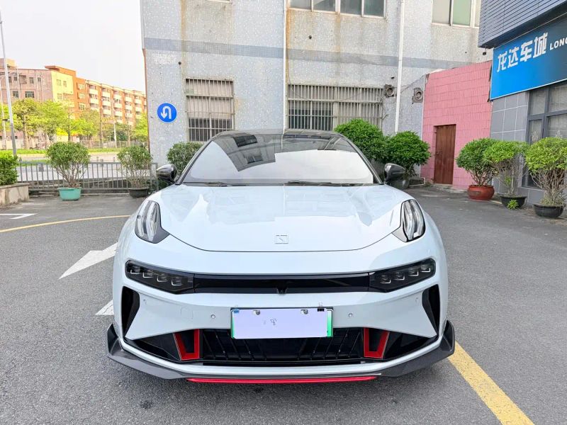 Zeekr 001
